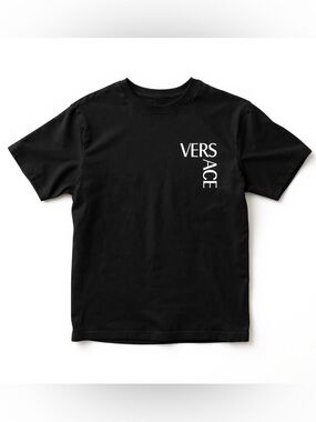 Men’s Black Aesthetic Short Sleeve T-Shirt with Pocket Sized Logo